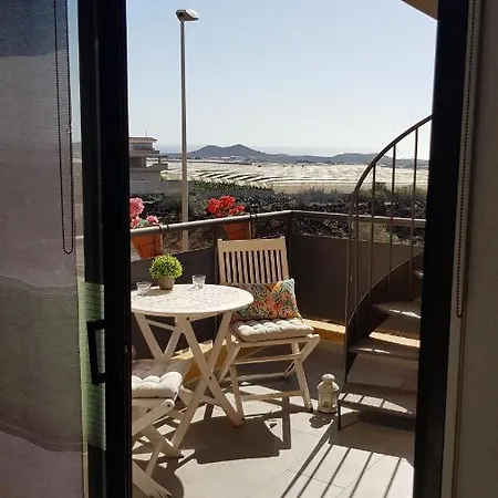 Apartamento Parque La Reina 아파트 *